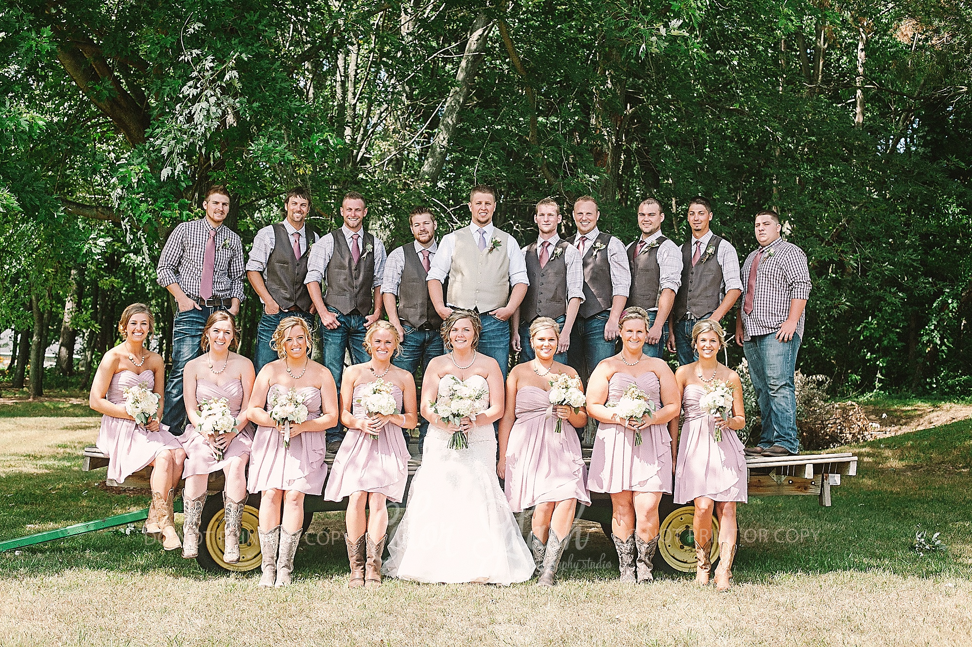 saugatuck-red-barn-wedding_0056