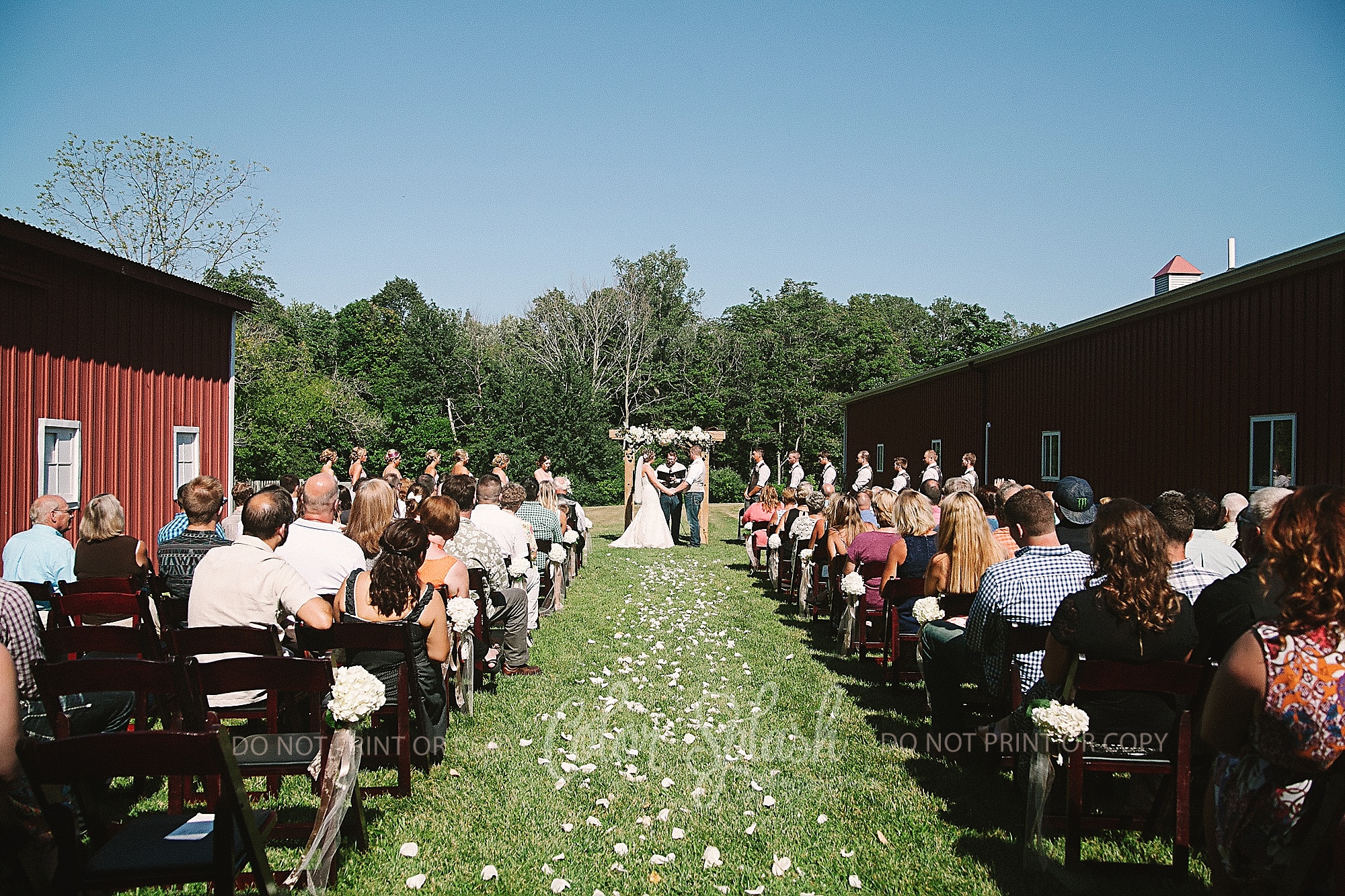 saugatuck-red-barn-wedding_0065