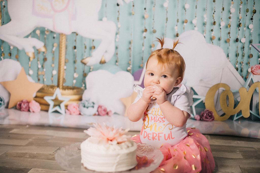 One year old calls for a proper cake smash session! Happy Birthday Marissa!! 